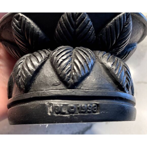 Winged Isis Devotional Statue, Black, 1998, Goddess of Ancient Egypt - Picture 7 of 9